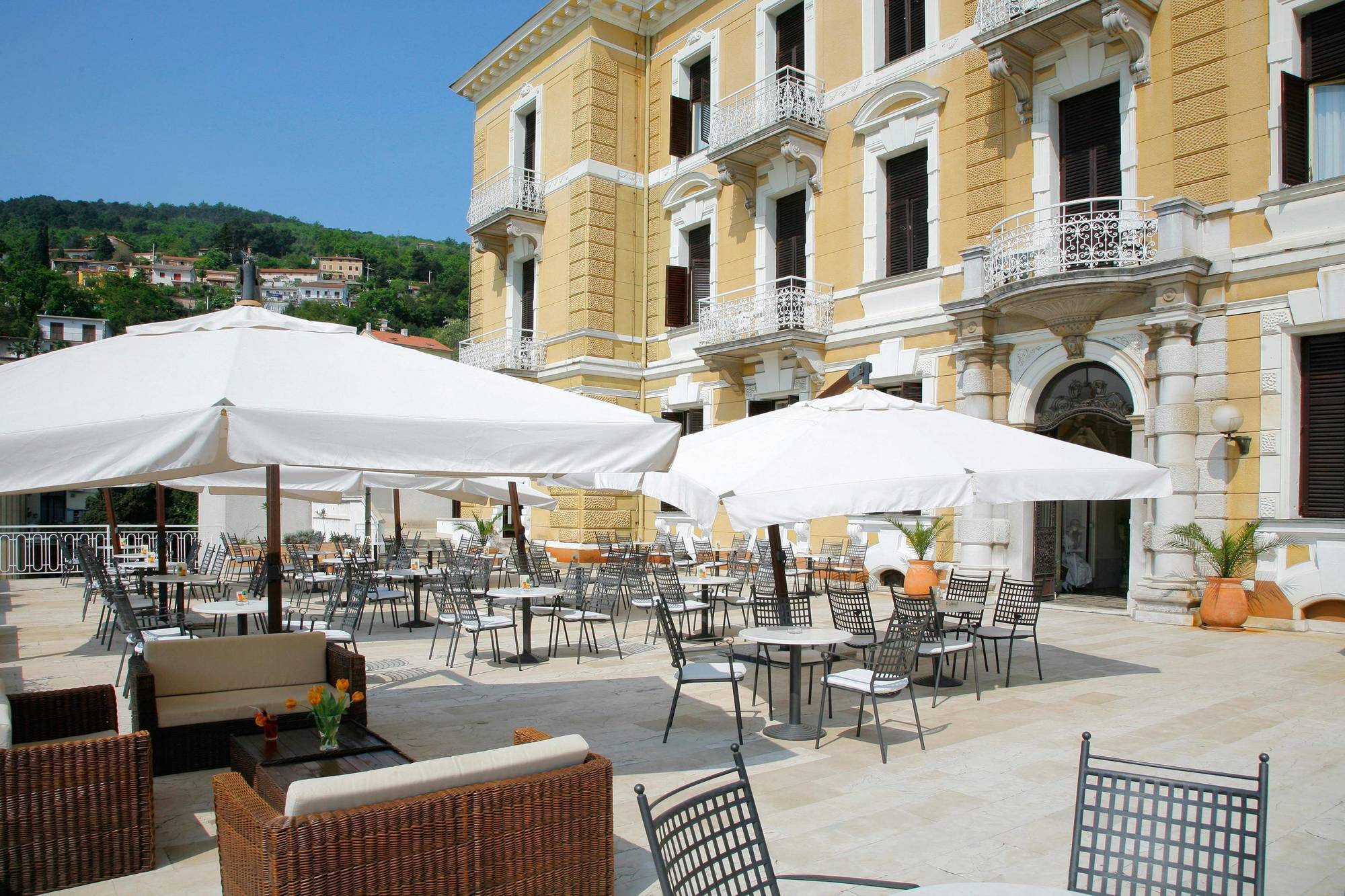 Hotel Опатія Екстер'єр фото