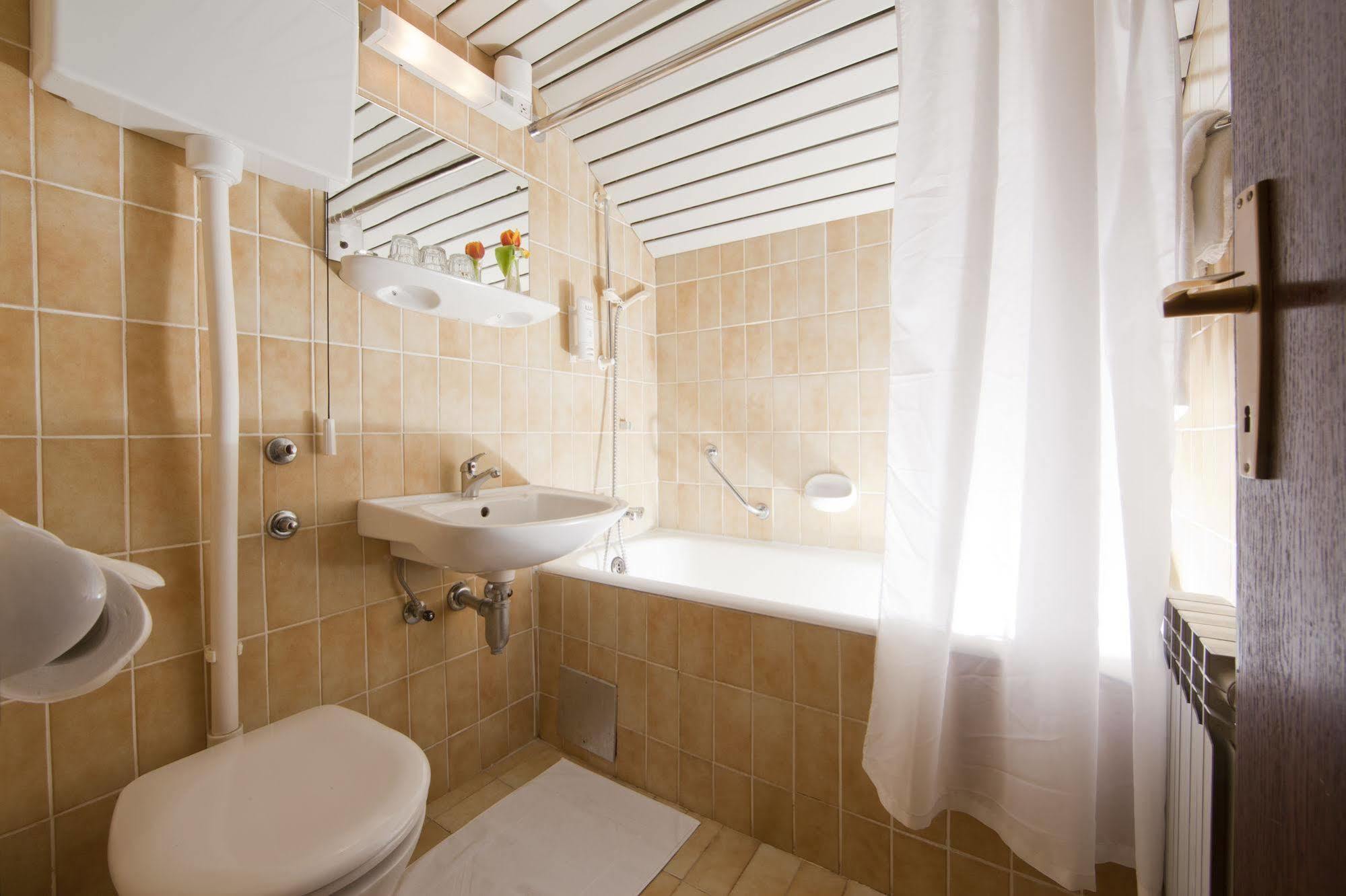 Hotel Опатія Екстер'єр фото