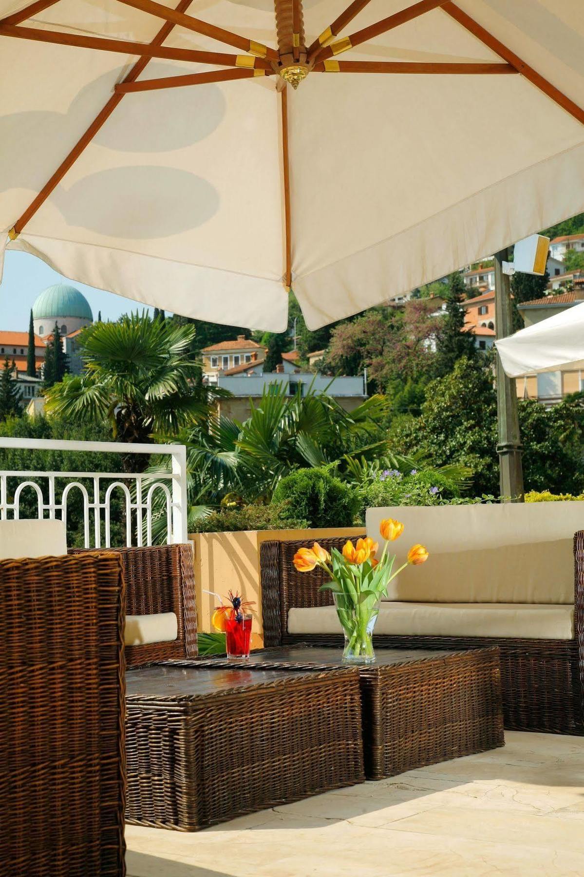 Hotel Опатія Екстер'єр фото